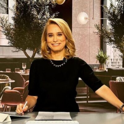 Cum arăta Andreea Esca la 19 ani. Poza fabuloasă de pe permisul de conducere FOTO