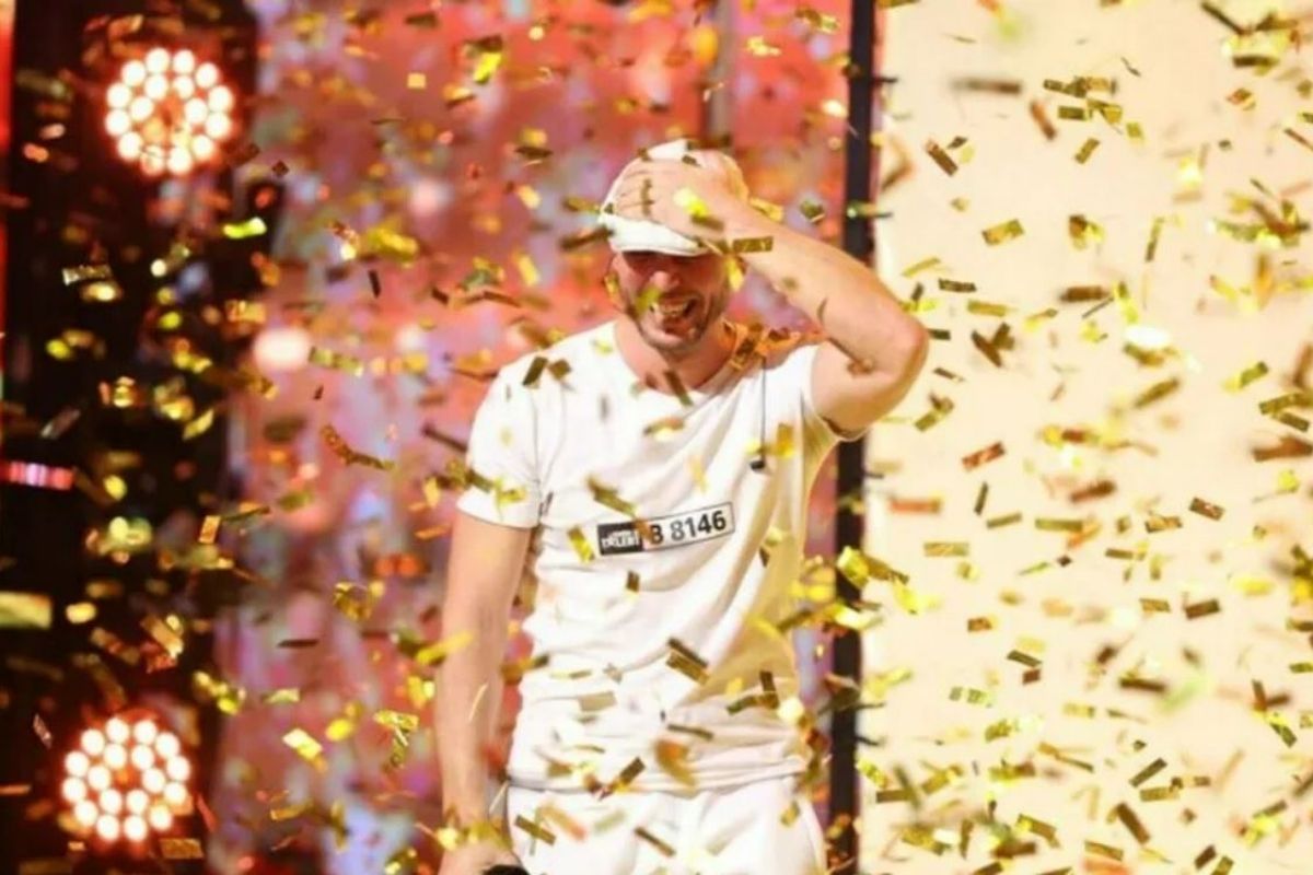 Cine este, de fapt, Alex Dowis de la Românii au Talent. A primit Golden Buzz din partea lui Smiley și a lui Pavel Bartoș