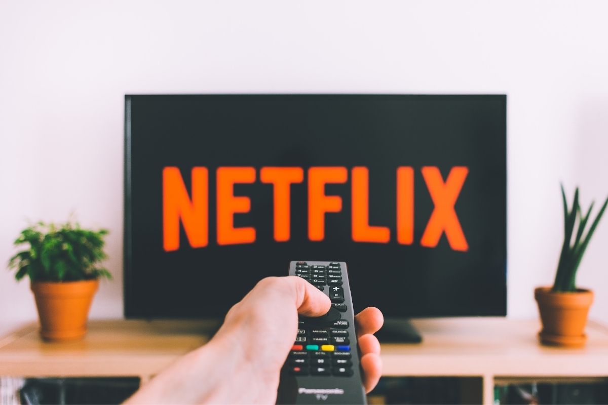 Coduri secrete Netflix. Cum găsești filmele și serialele ascunse?